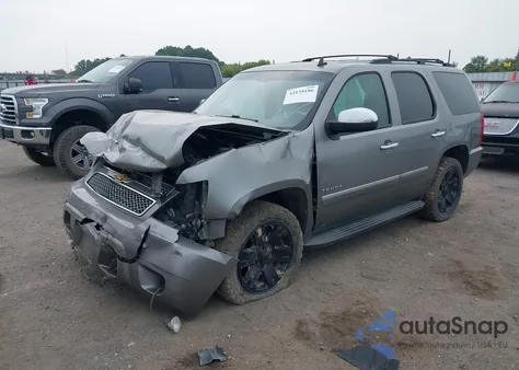 2012 Chevrolet Tahoe Ltz z USA, uszkodzony, nr VIN 1GNSKCE02CR247878